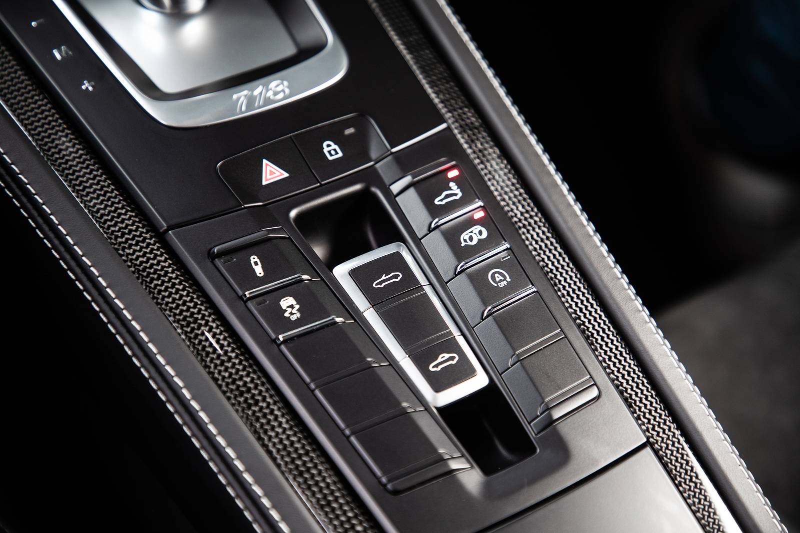 2025 Porsche 718 Boxster interior AUXCTRL