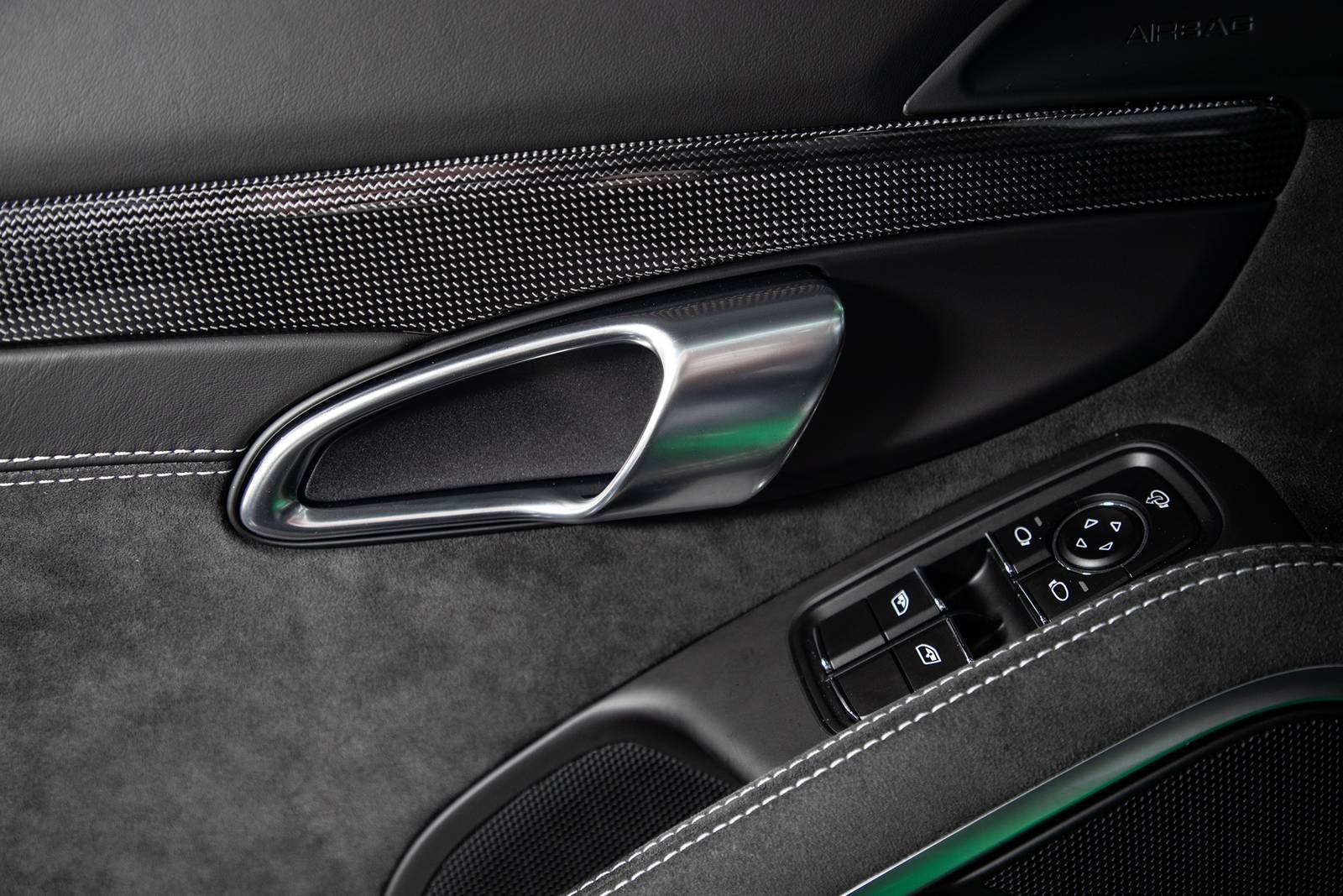 2025 Porsche 718 Boxster interior DETAIL