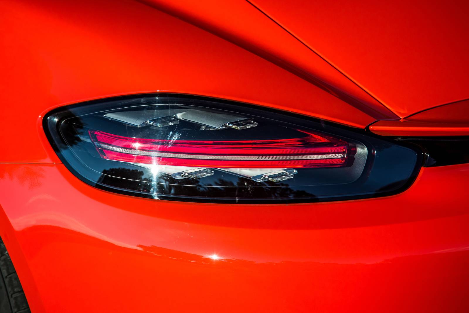 2020 Porsche 718 Cayman exterior EDETAIL