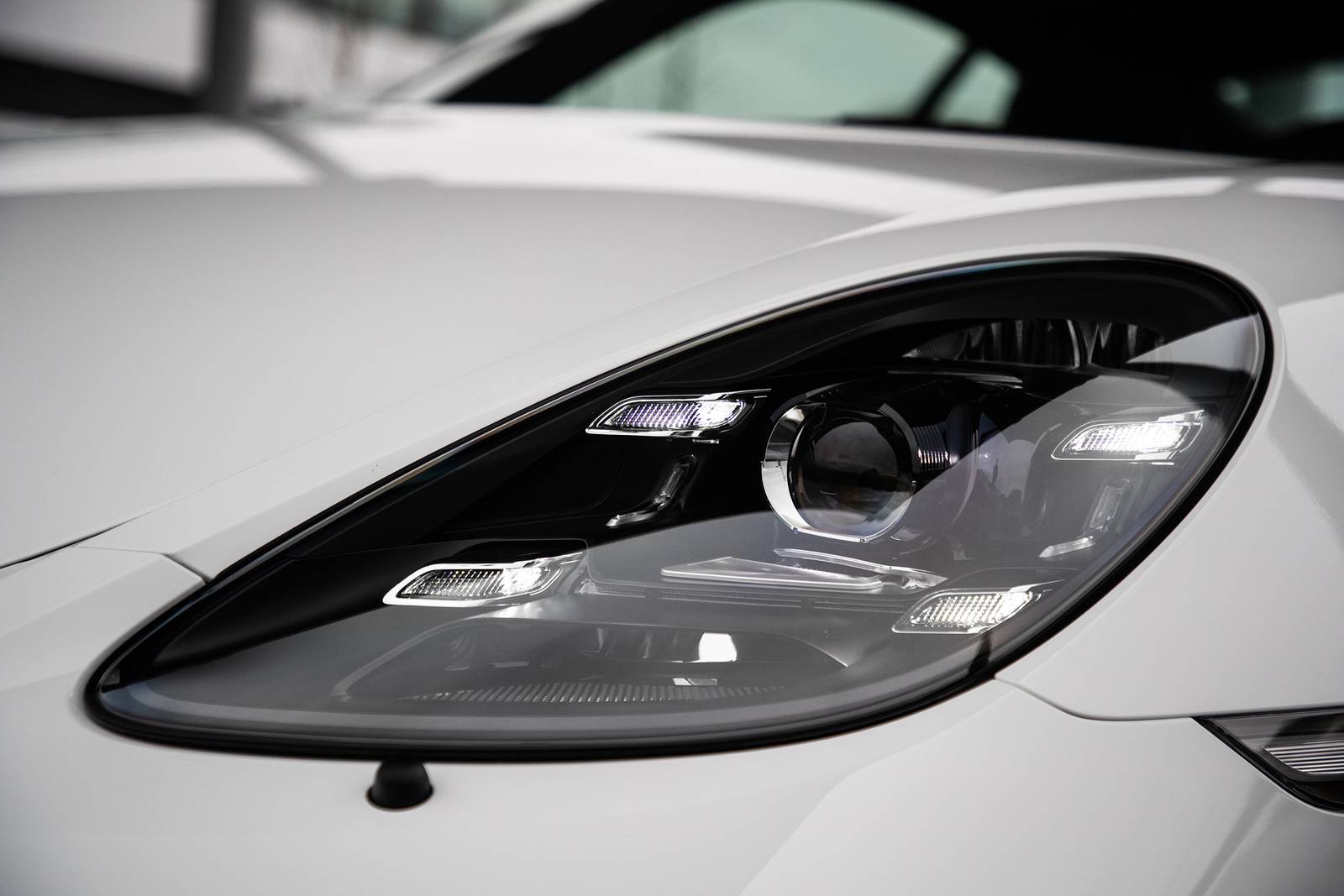 2021 Porsche 718 Cayman exterior EDETAIL