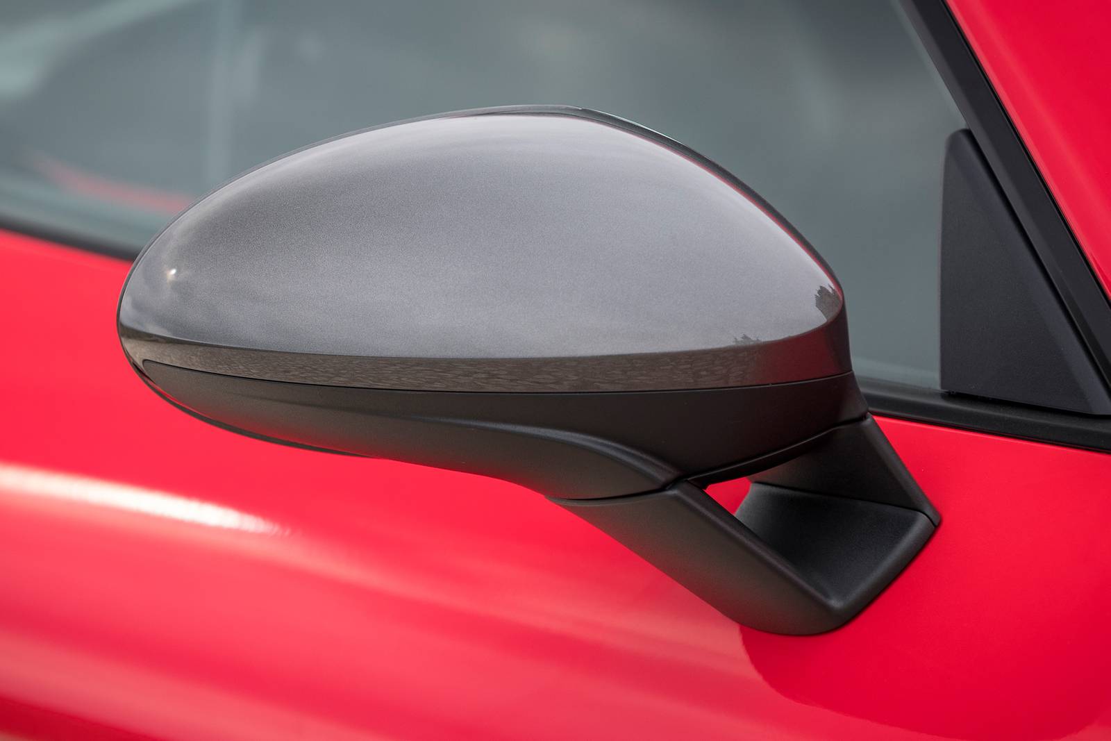 2021 Porsche 718 Cayman exterior EDETAIL