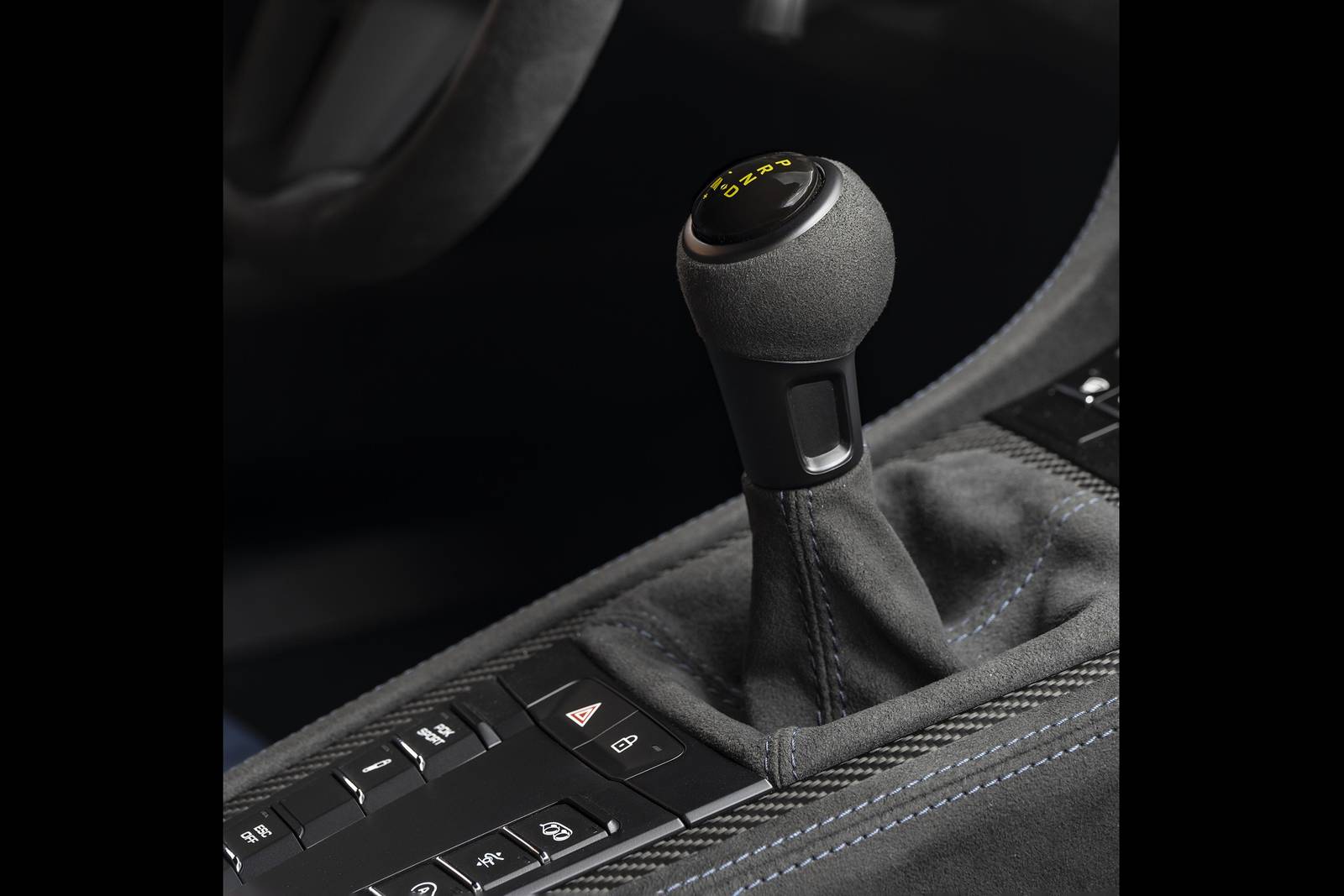 2022 Porsche 718 Cayman interior SHF