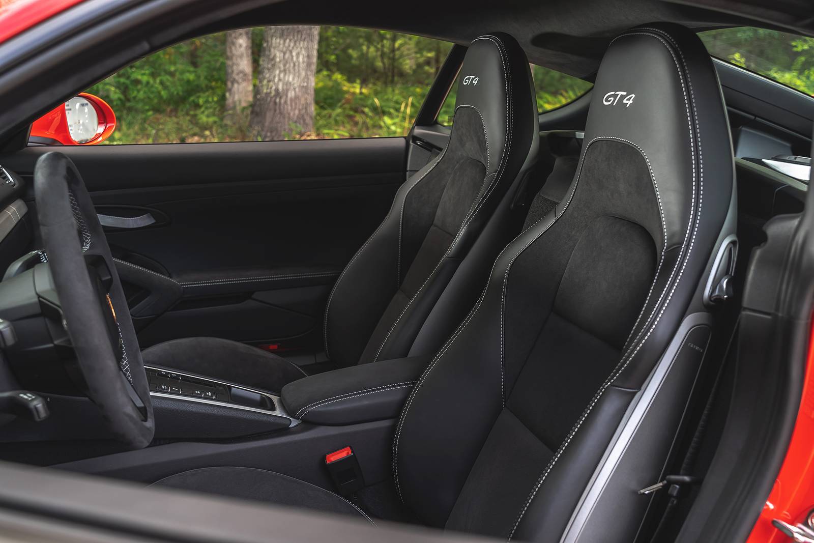 2023 Porsche 718 Cayman interior DETAIL