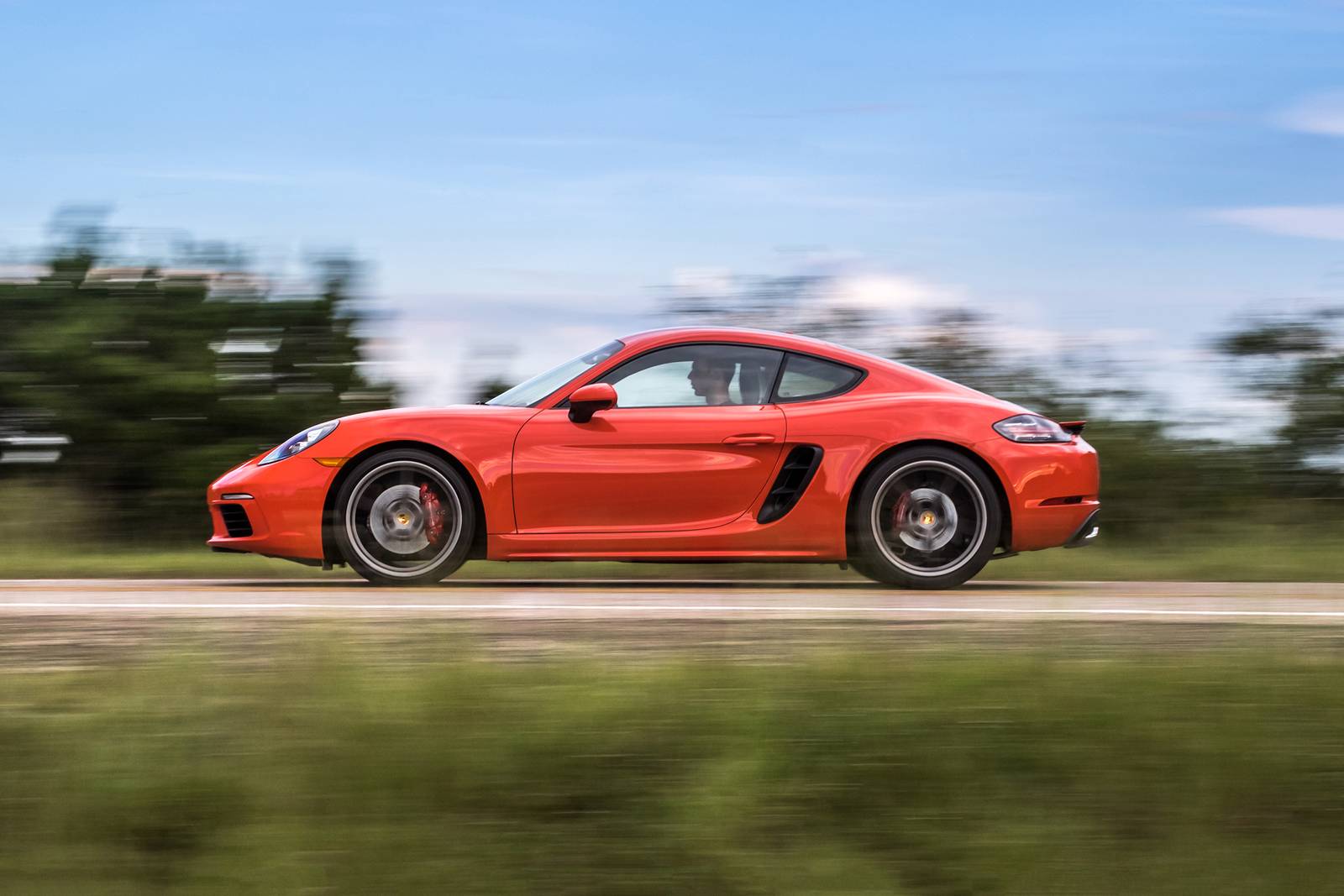 2023 Porsche 718 Cayman — OEM photo 4