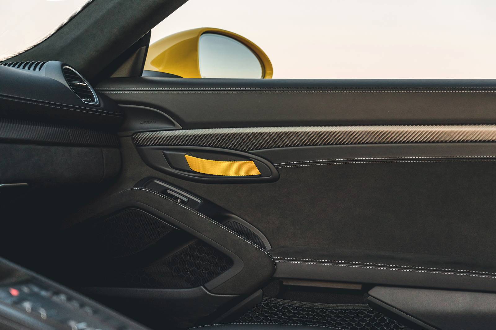 2024 Porsche 718 Cayman interior DETAIL