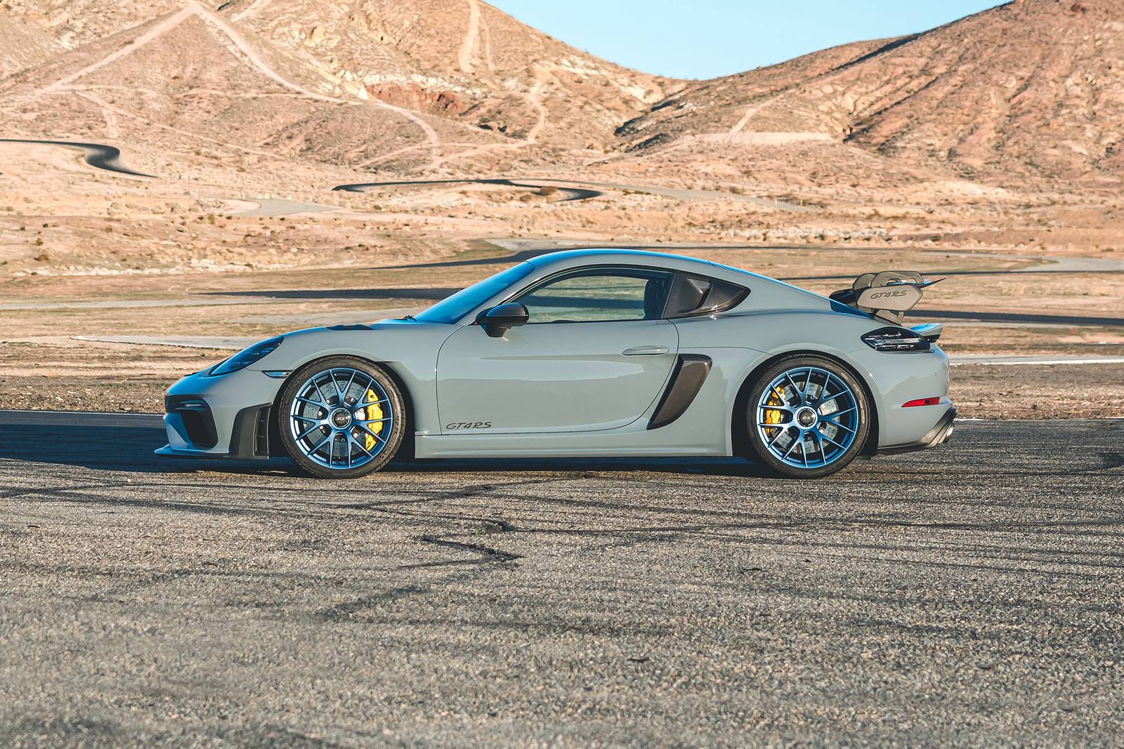 2024 Porsche 718 Cayman — OEM photo 3