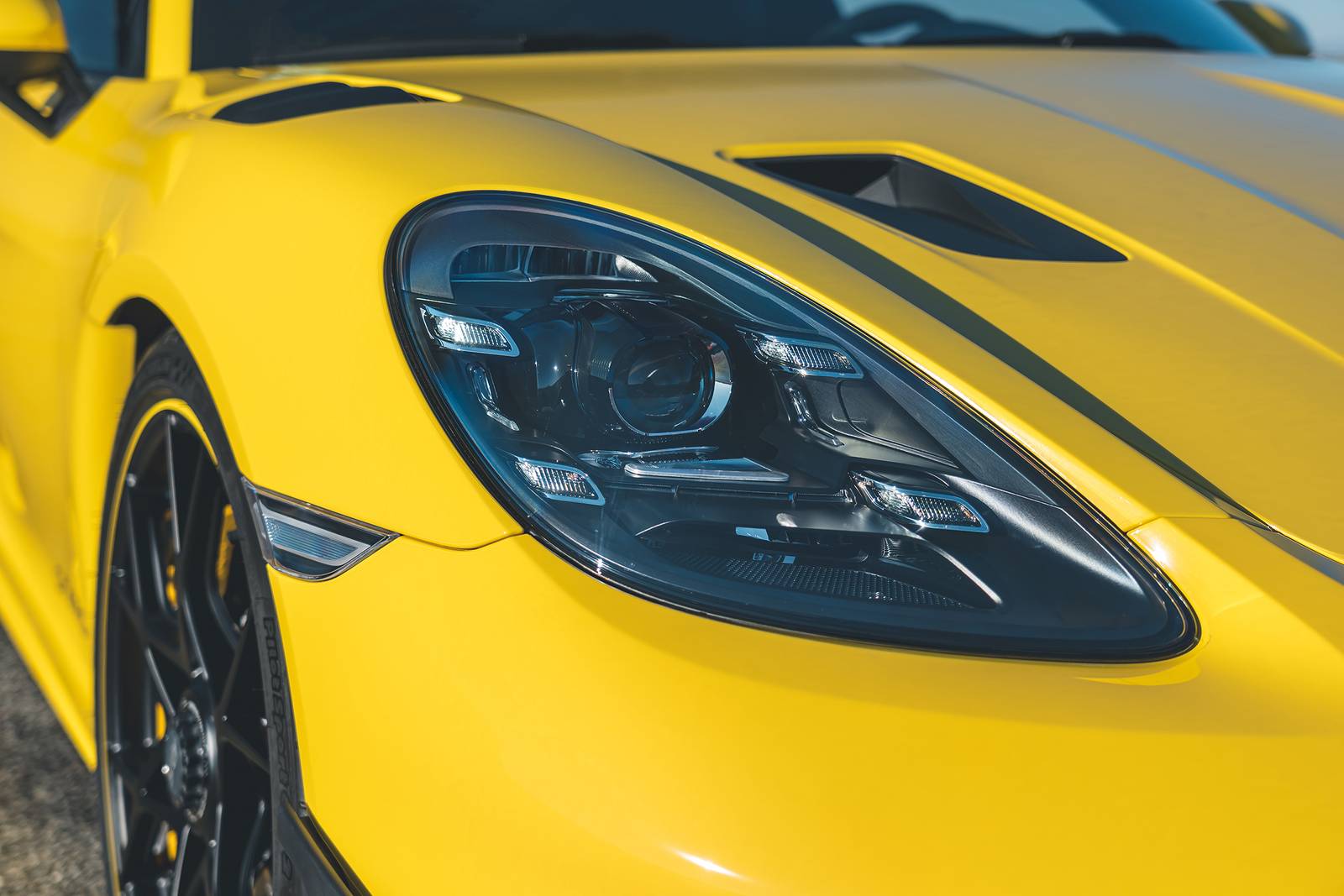 2025 Porsche 718 Cayman exterior EDETAIL