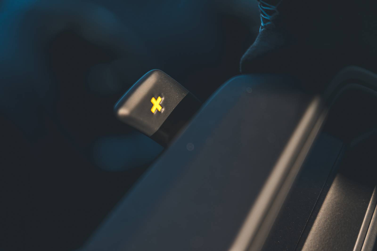 2025 Porsche 718 Cayman interior DETAIL