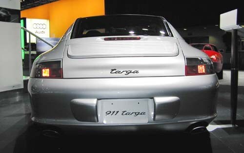 2002 Porsche 911 — OEM photo 3