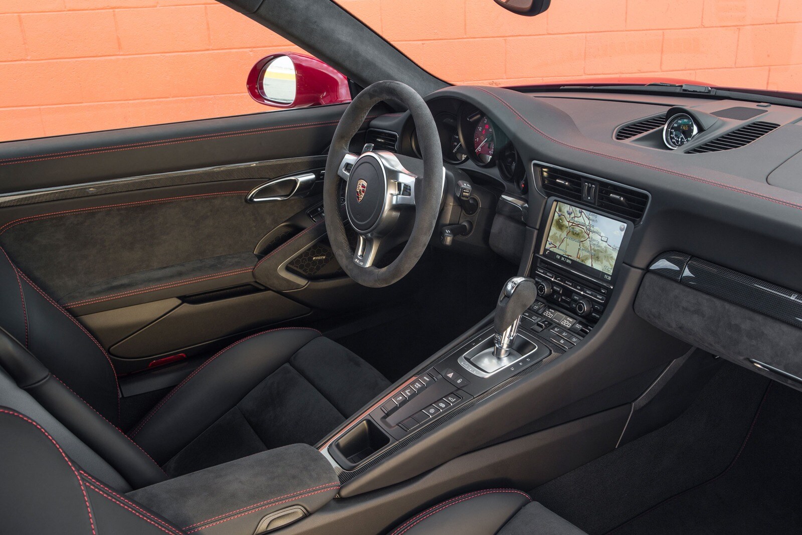 2015 Porsche 911 interior I