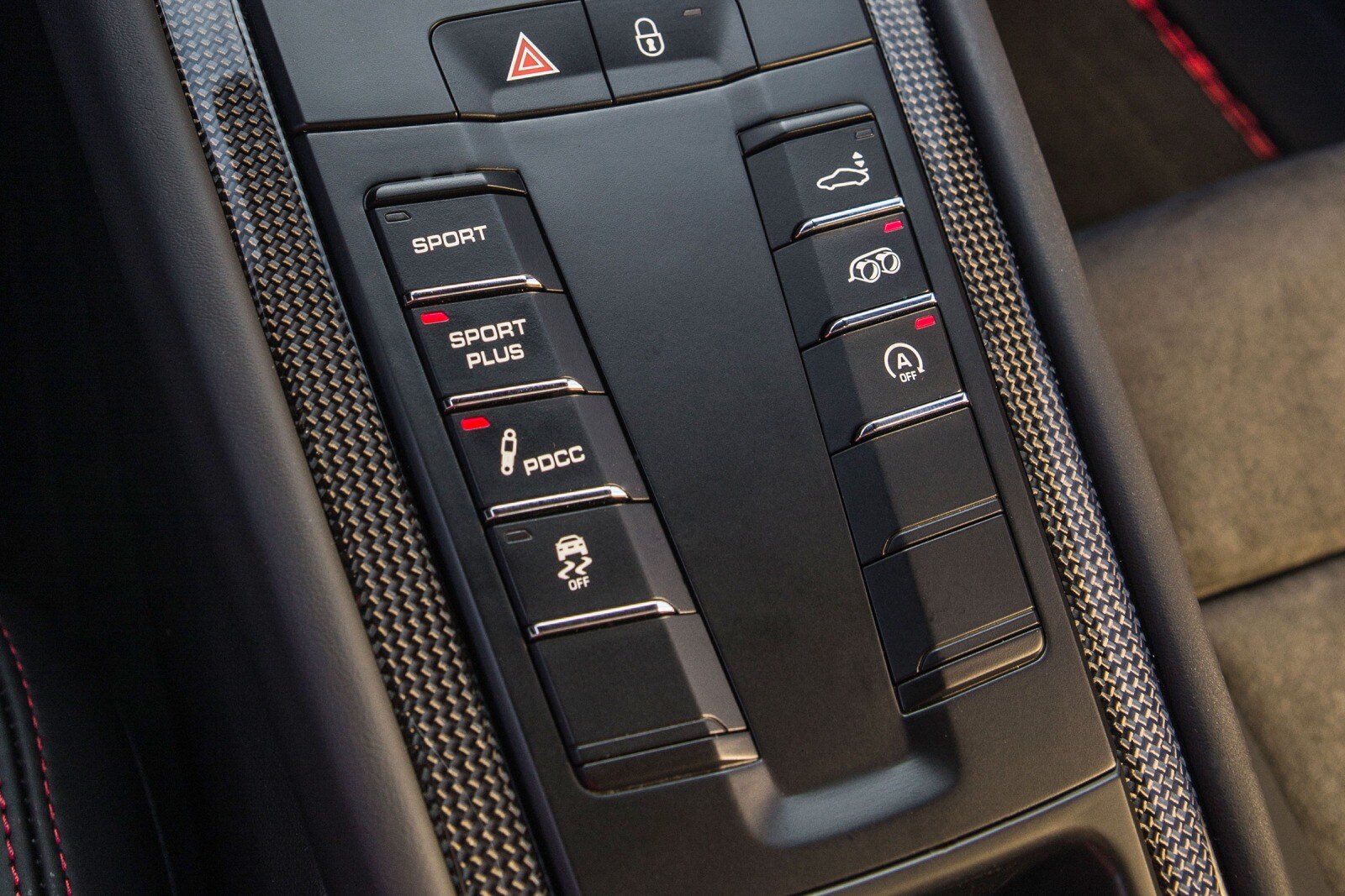 2016 Porsche 911 front safety DETAIL