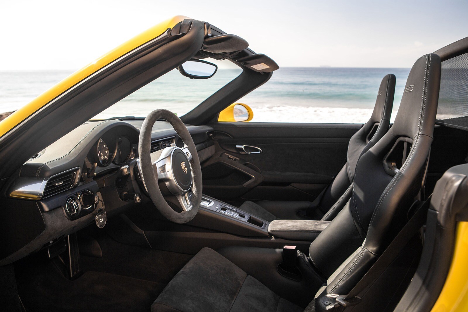 2016 Porsche 911 interior I