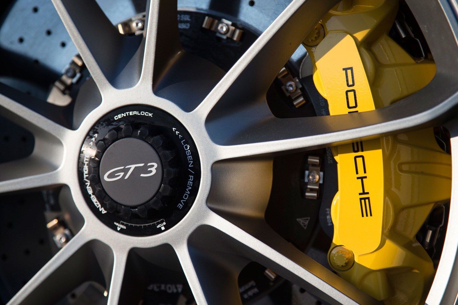 2016 Porsche 911 exterior W