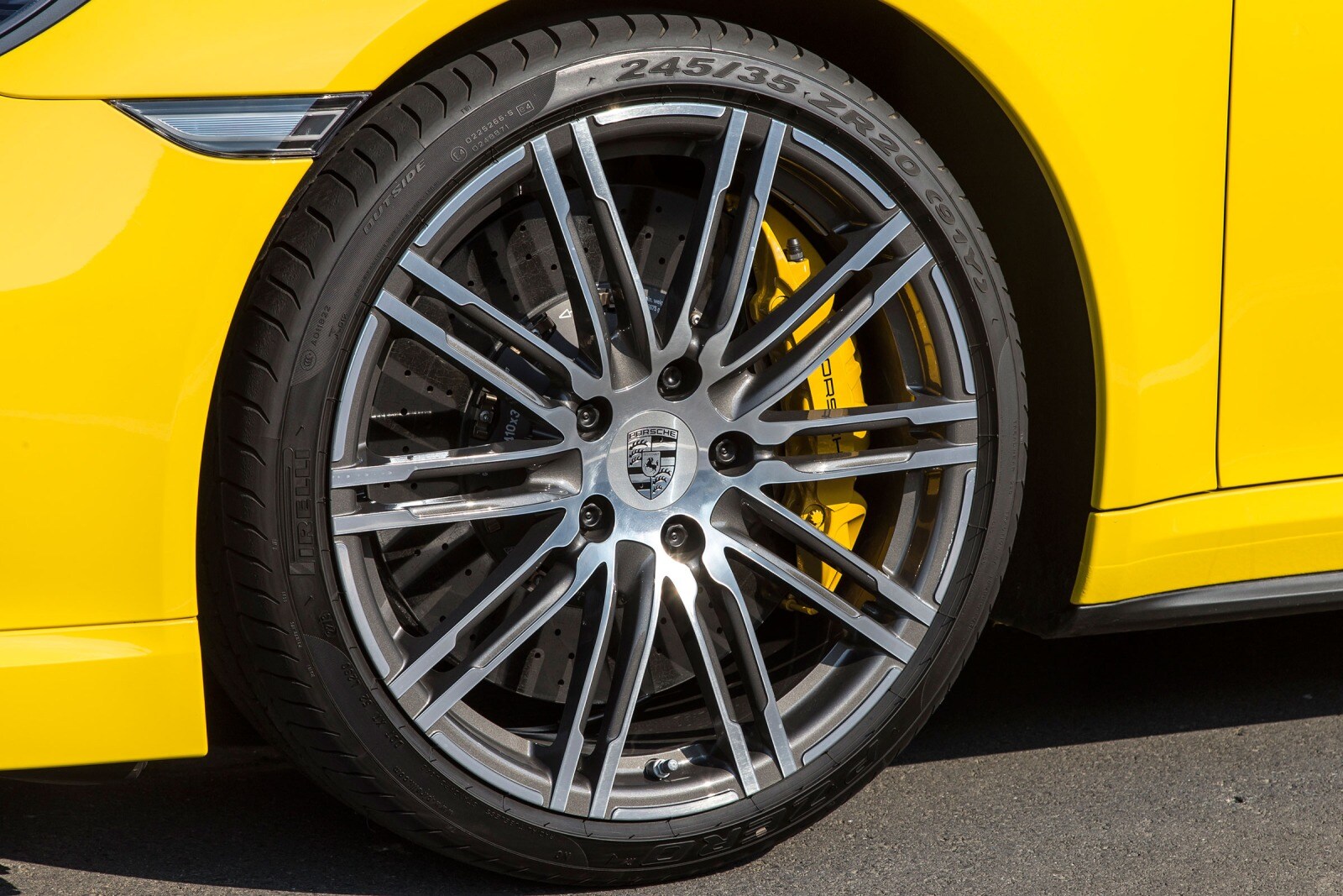 2016 Porsche 911 exterior W