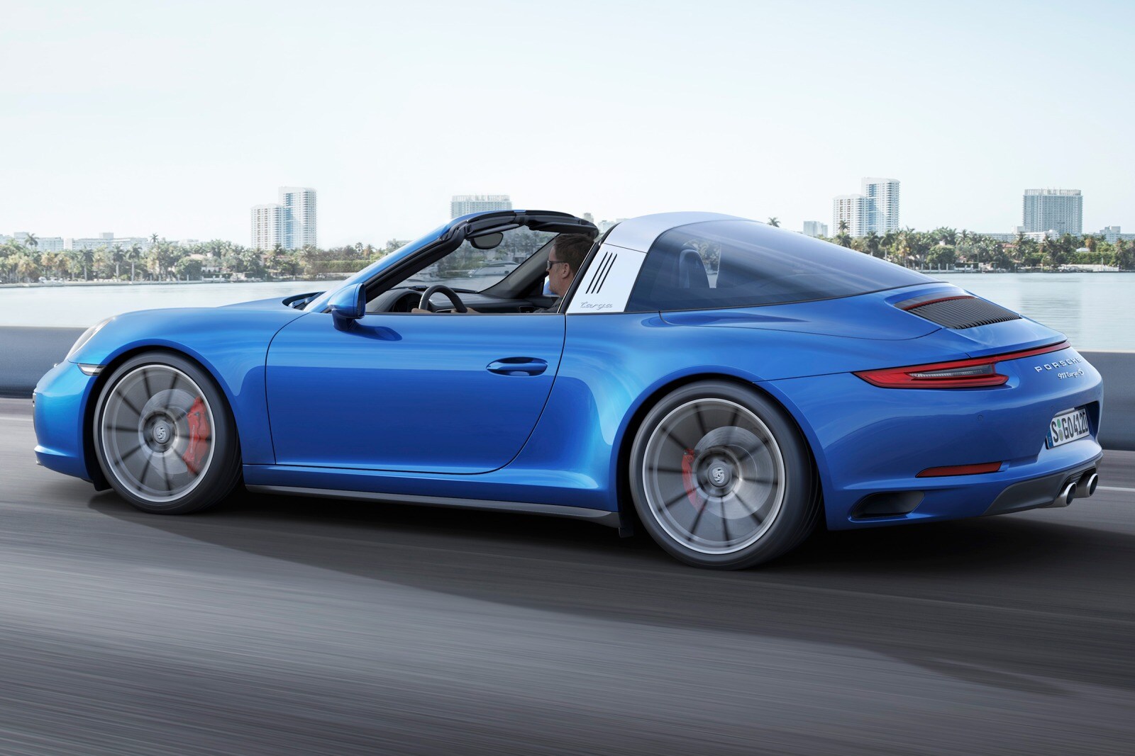 2017 Porsche 911 exterior FQ