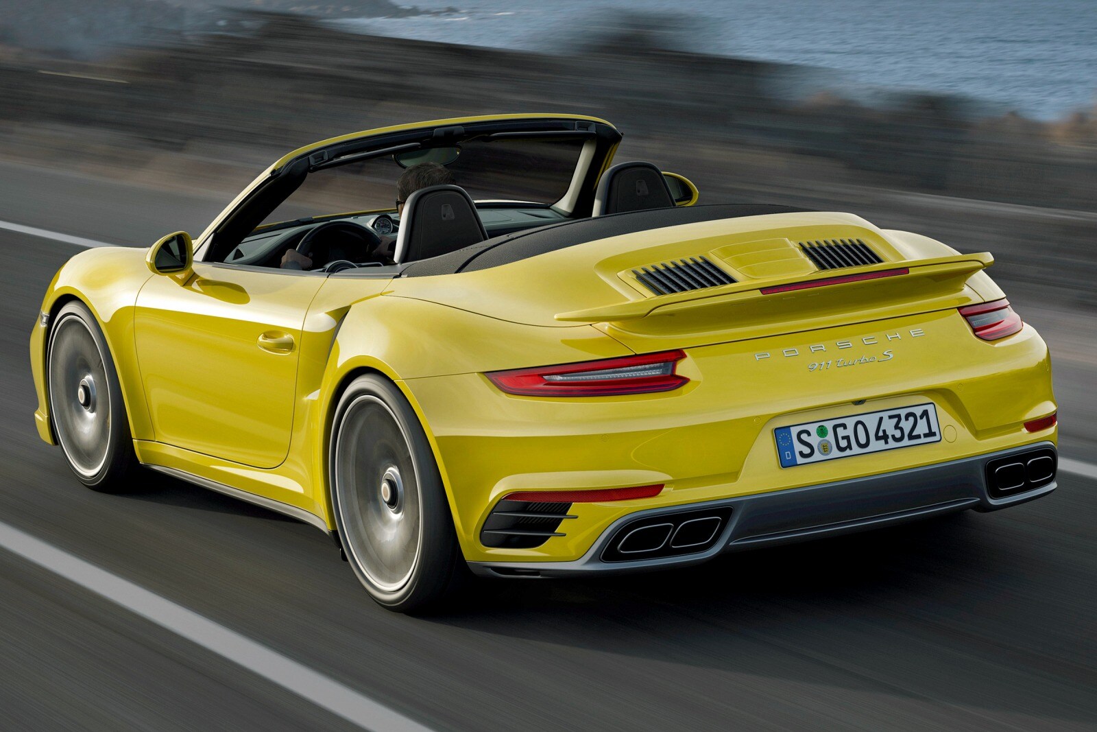 2017 Porsche 911 exterior FQ