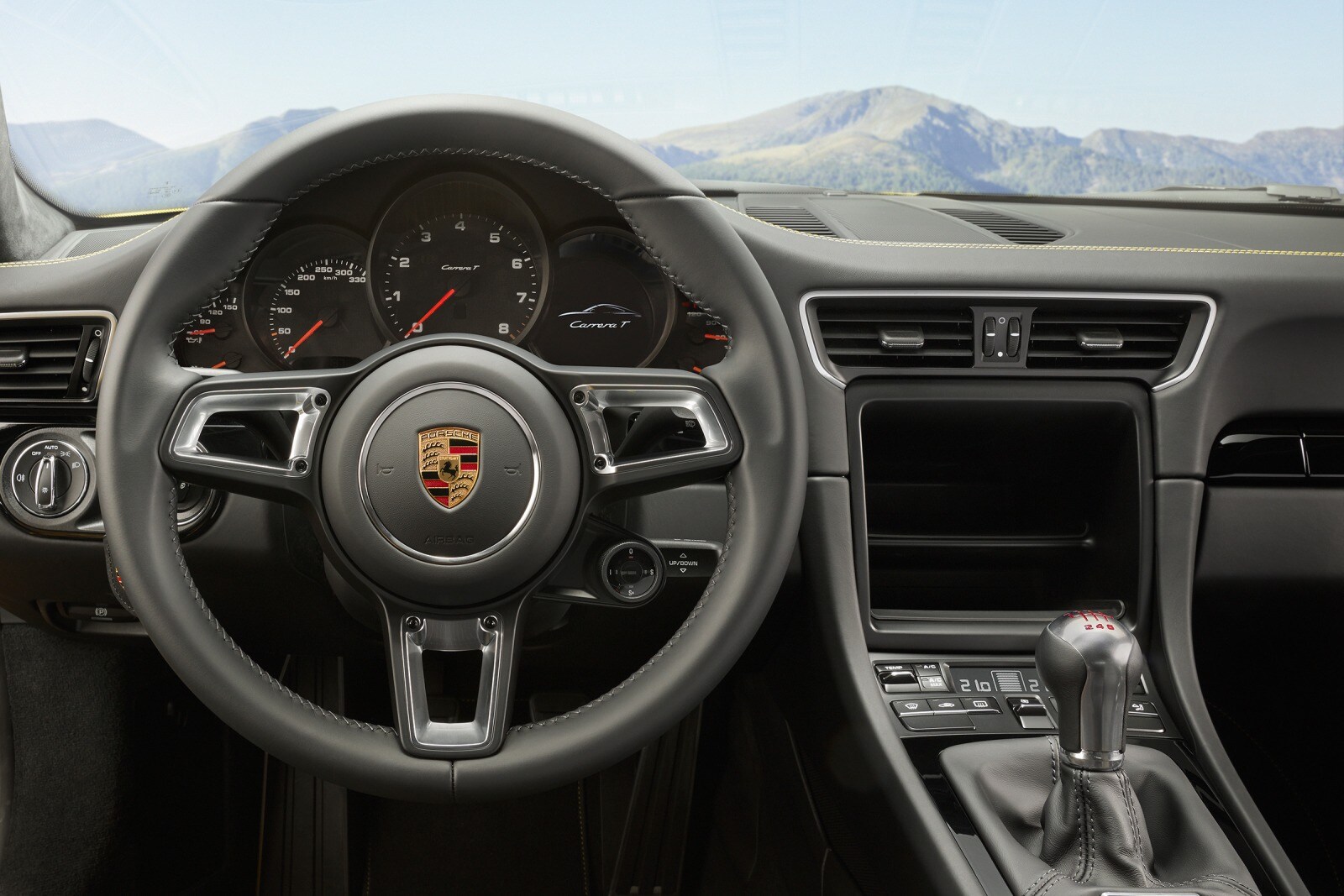 2018 Porsche 911 interior SWD