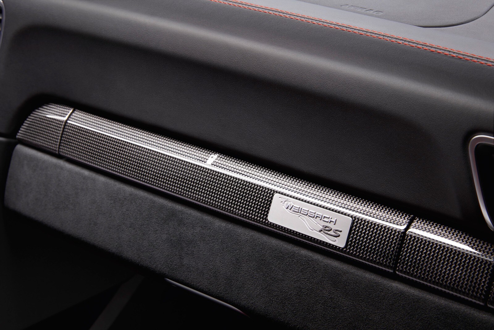 2018 Porsche 911 front safety DETAIL