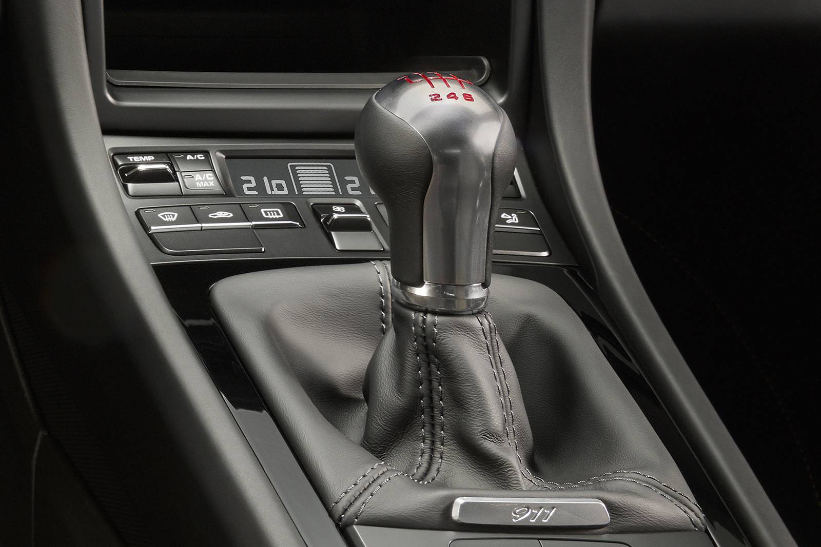 2019 Porsche 911 interior SHF