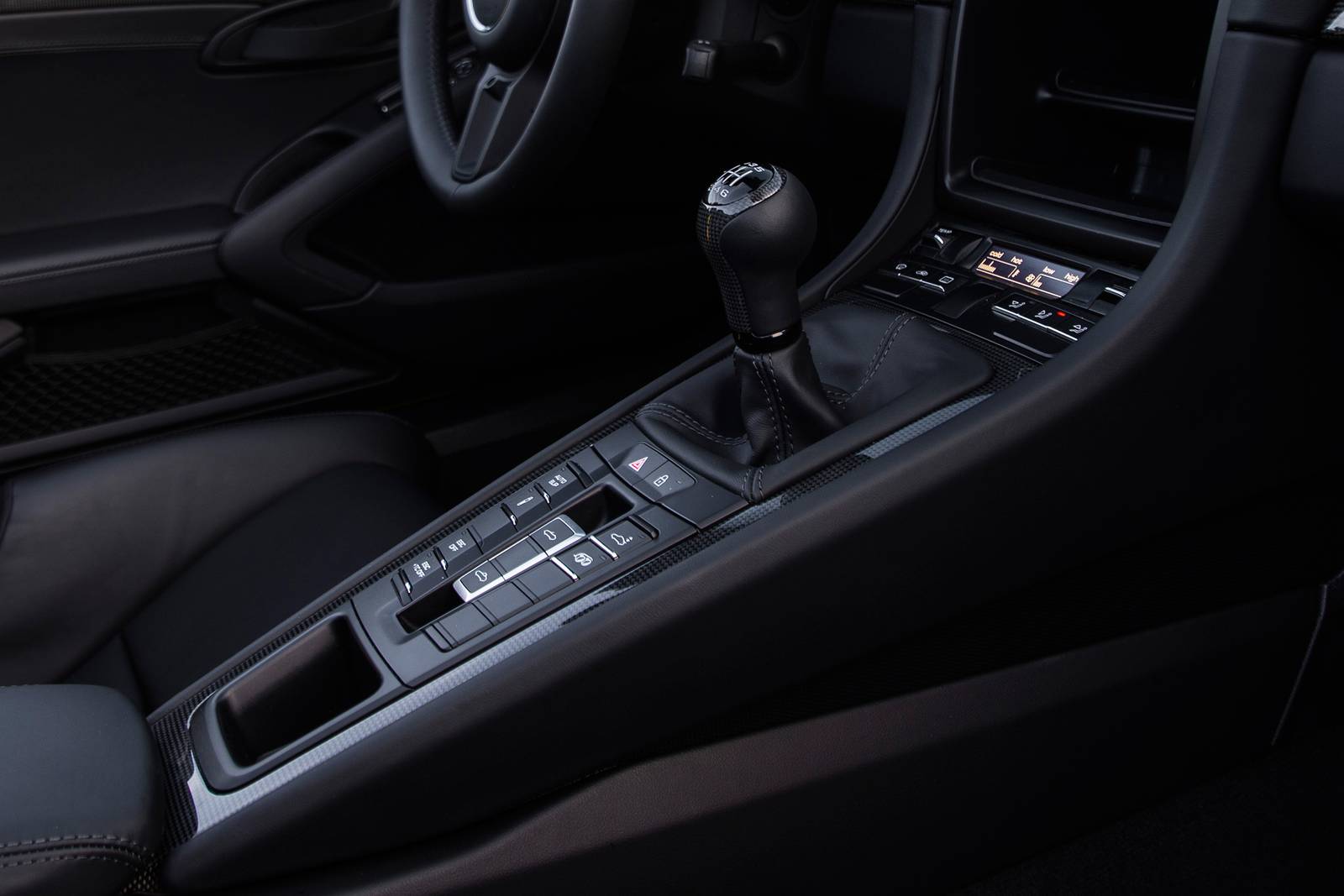 2019 Porsche 911 interior SHF