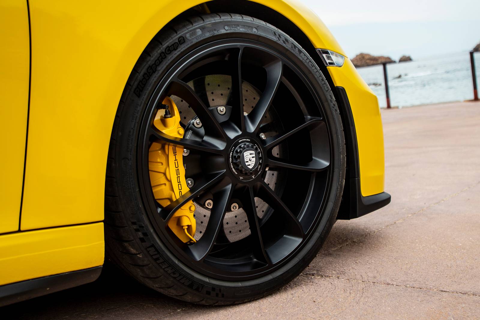 2019 Porsche 911 exterior W