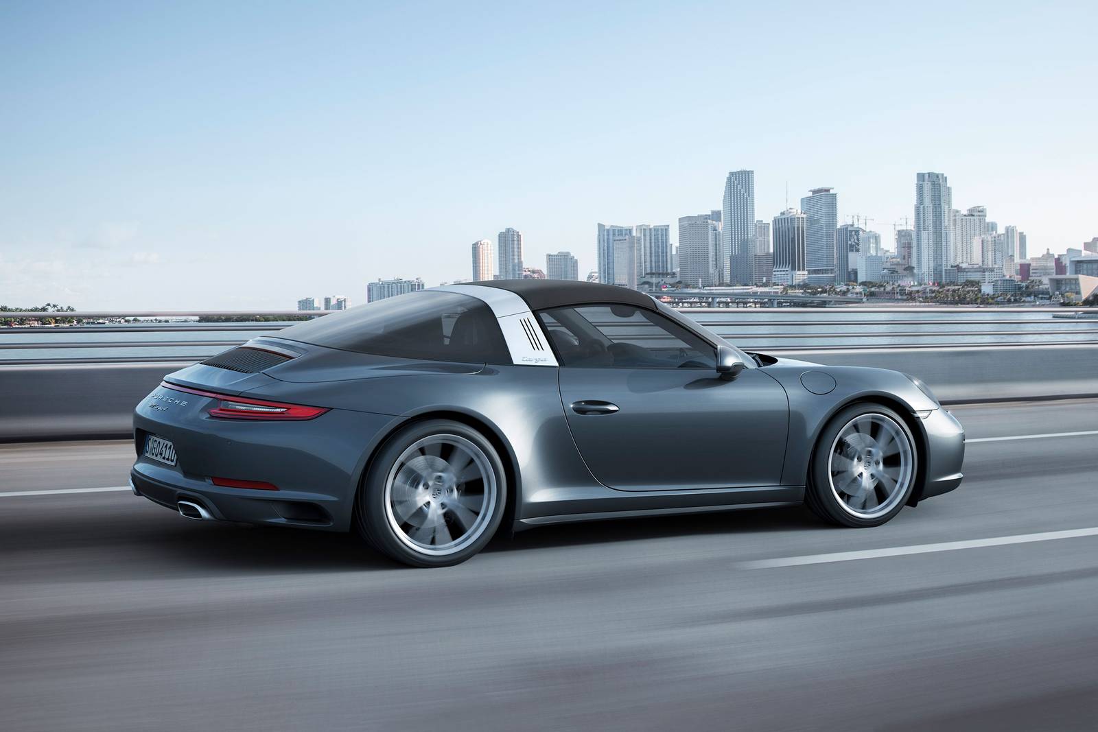 2019 Porsche 911 exterior RQ