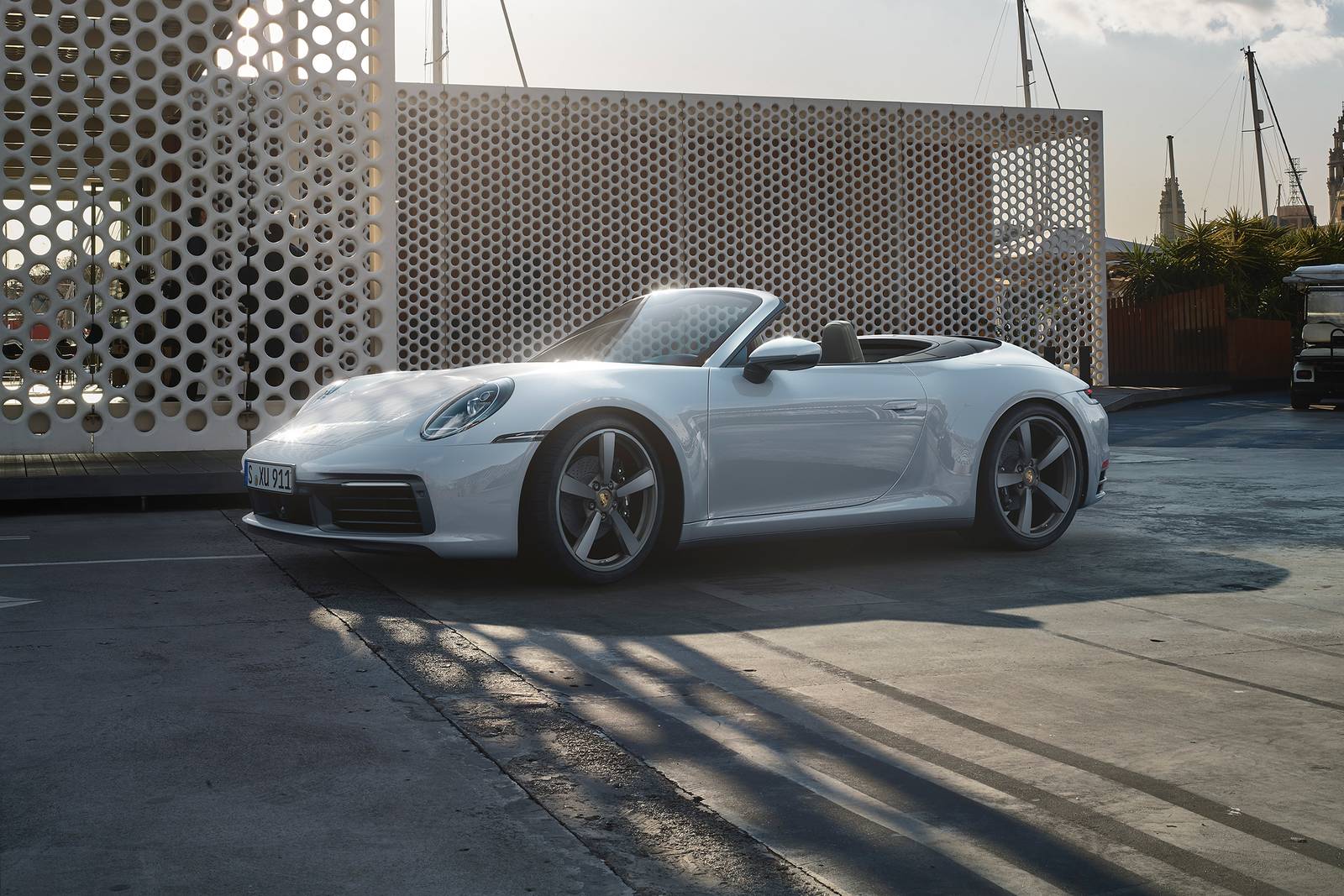 2020 Porsche 911 exterior FQ