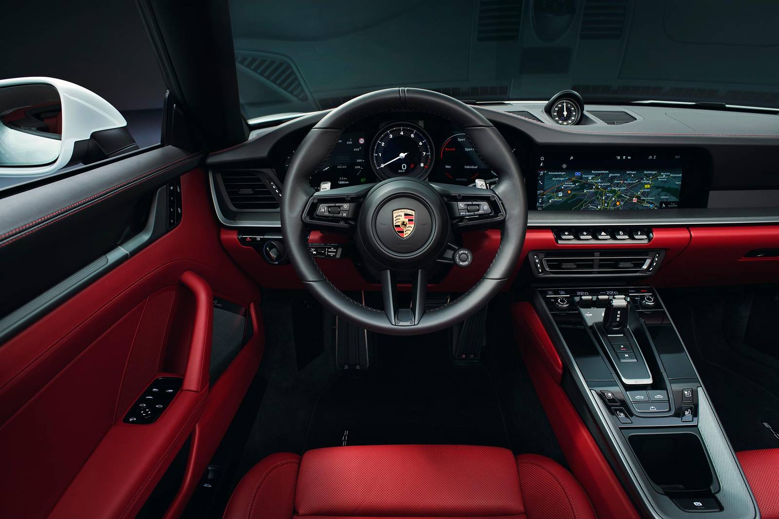 2020 Porsche 911 interior SWD