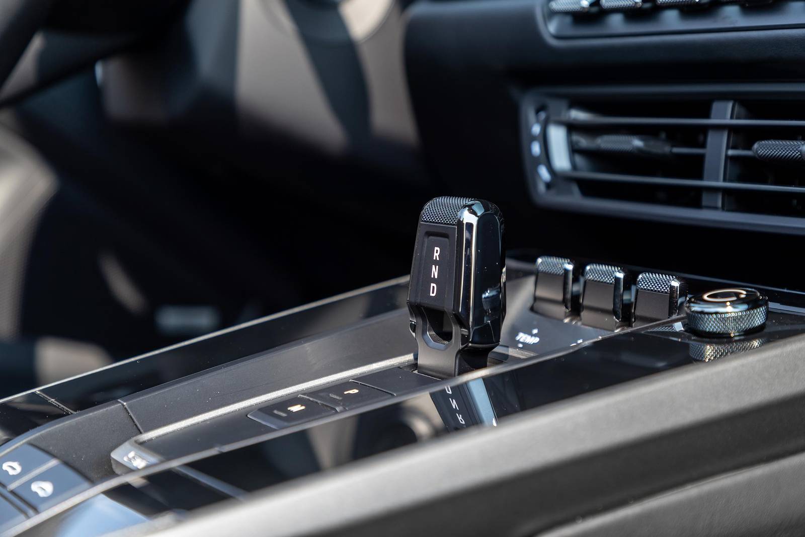 2020 Porsche 911 interior SHF