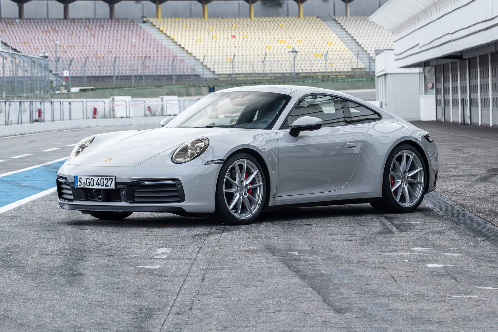 2021 Porsche 911 — OEM photo 3
