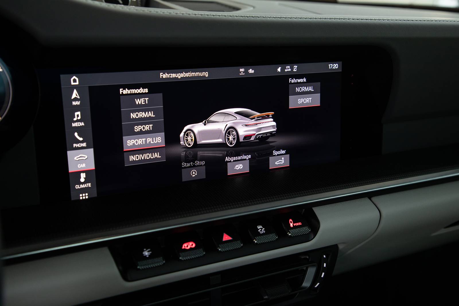 2021 Porsche 911 interior CC