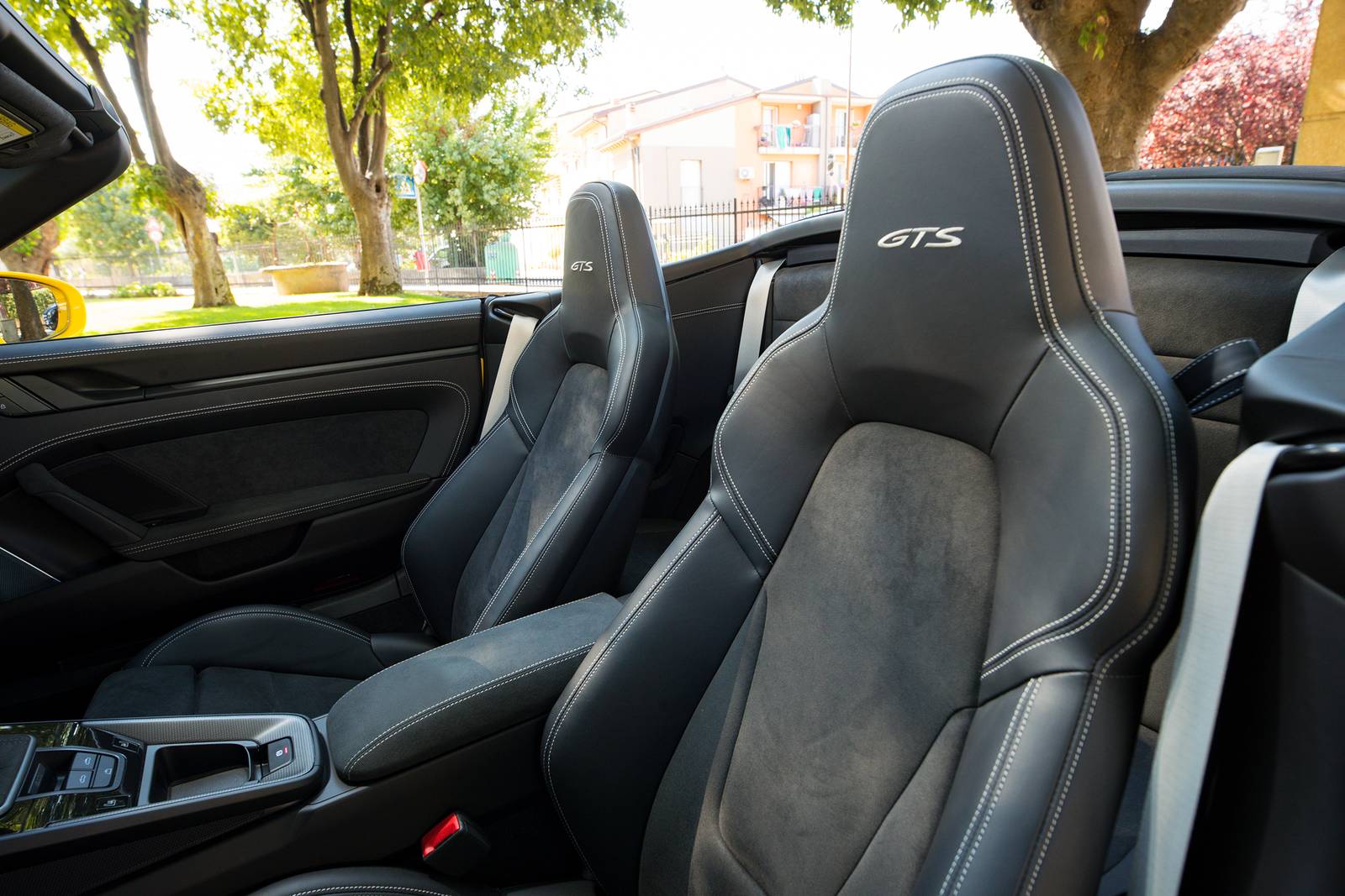 2023 Porsche 911 interior DETAIL