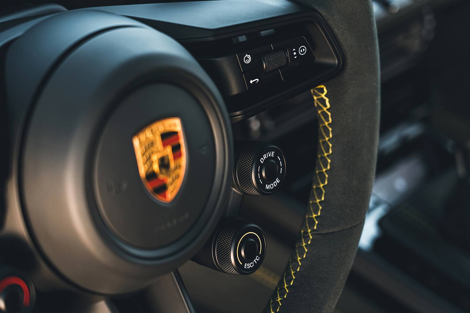 2023 Porsche 911 interior DETAIL