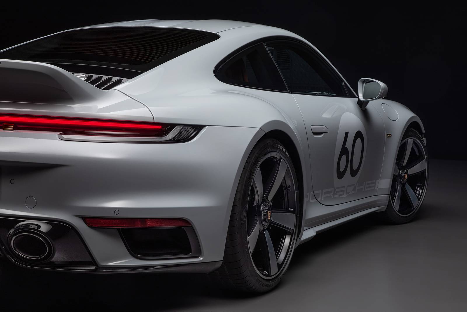 2023 Porsche 911 exterior EDETAIL
