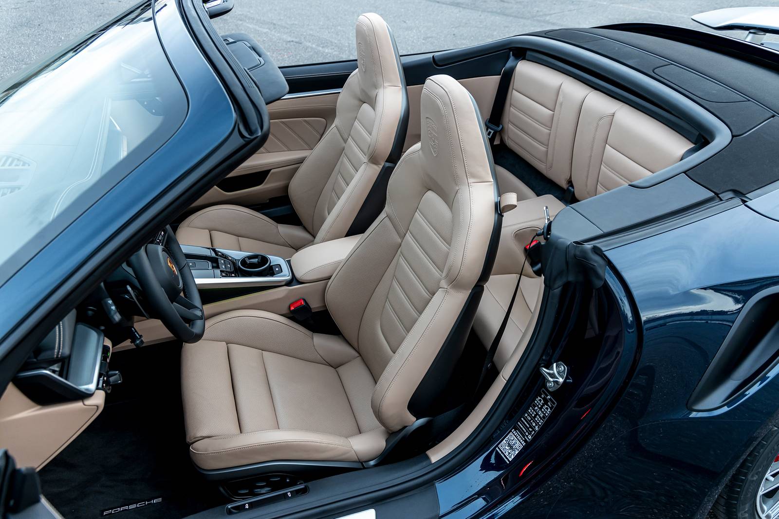 2023 Porsche 911 interior DETAIL