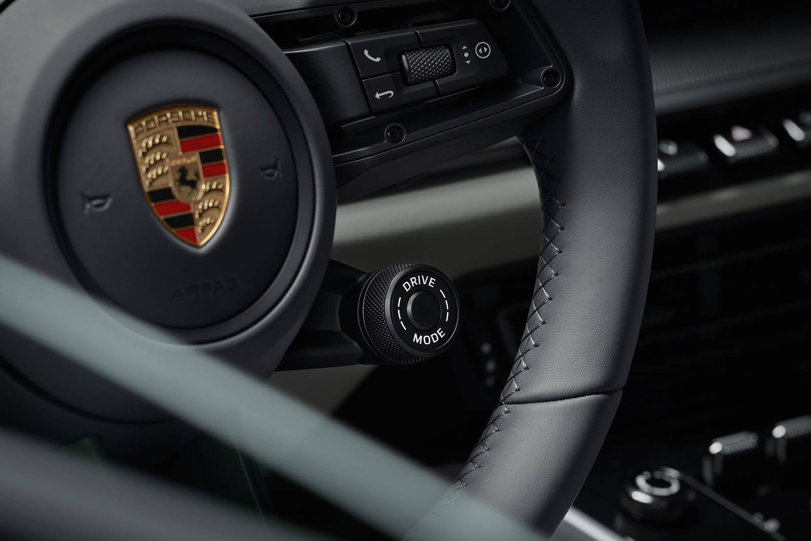 2024 Porsche 911 interior DETAIL