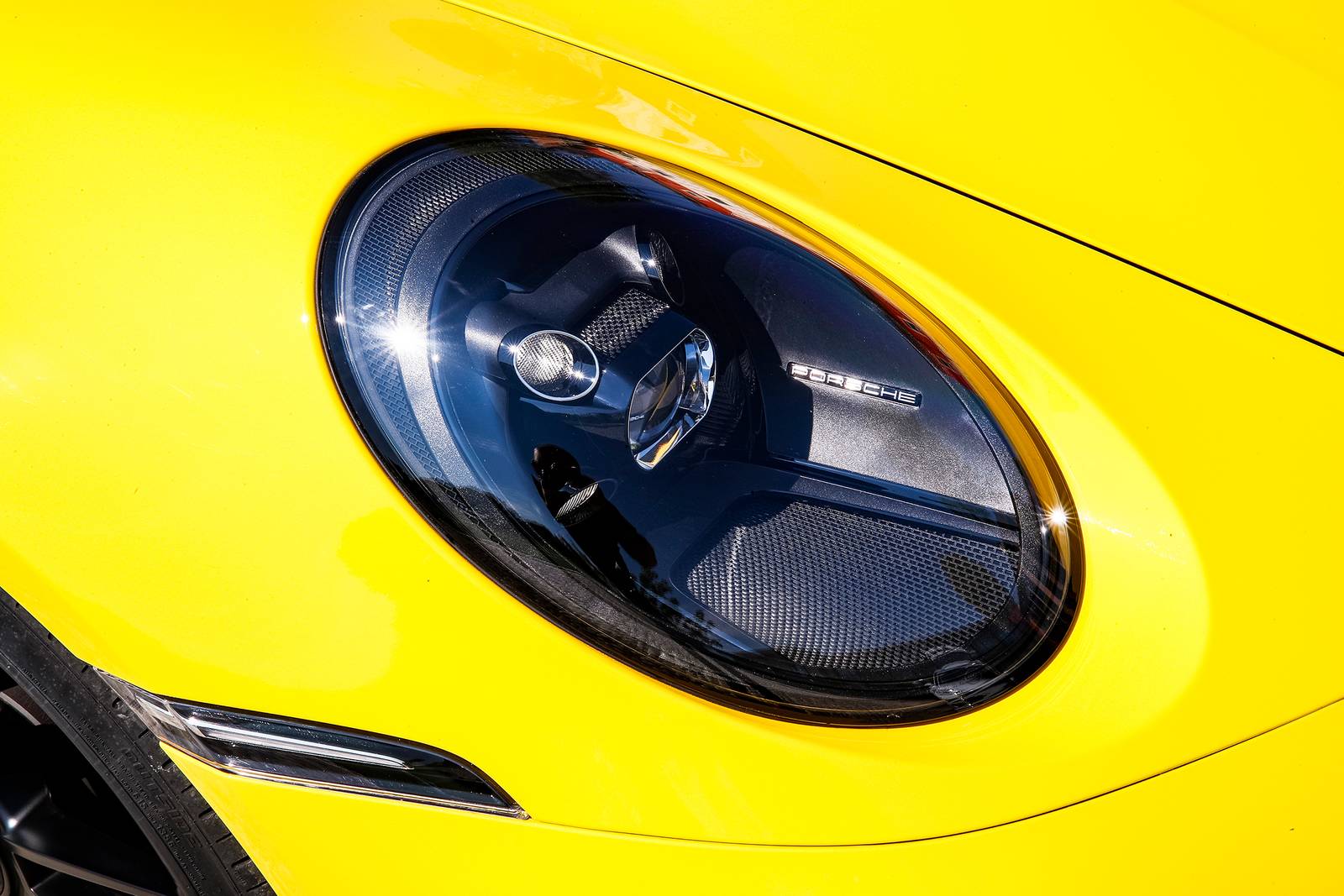 2024 Porsche 911 exterior EDETAIL