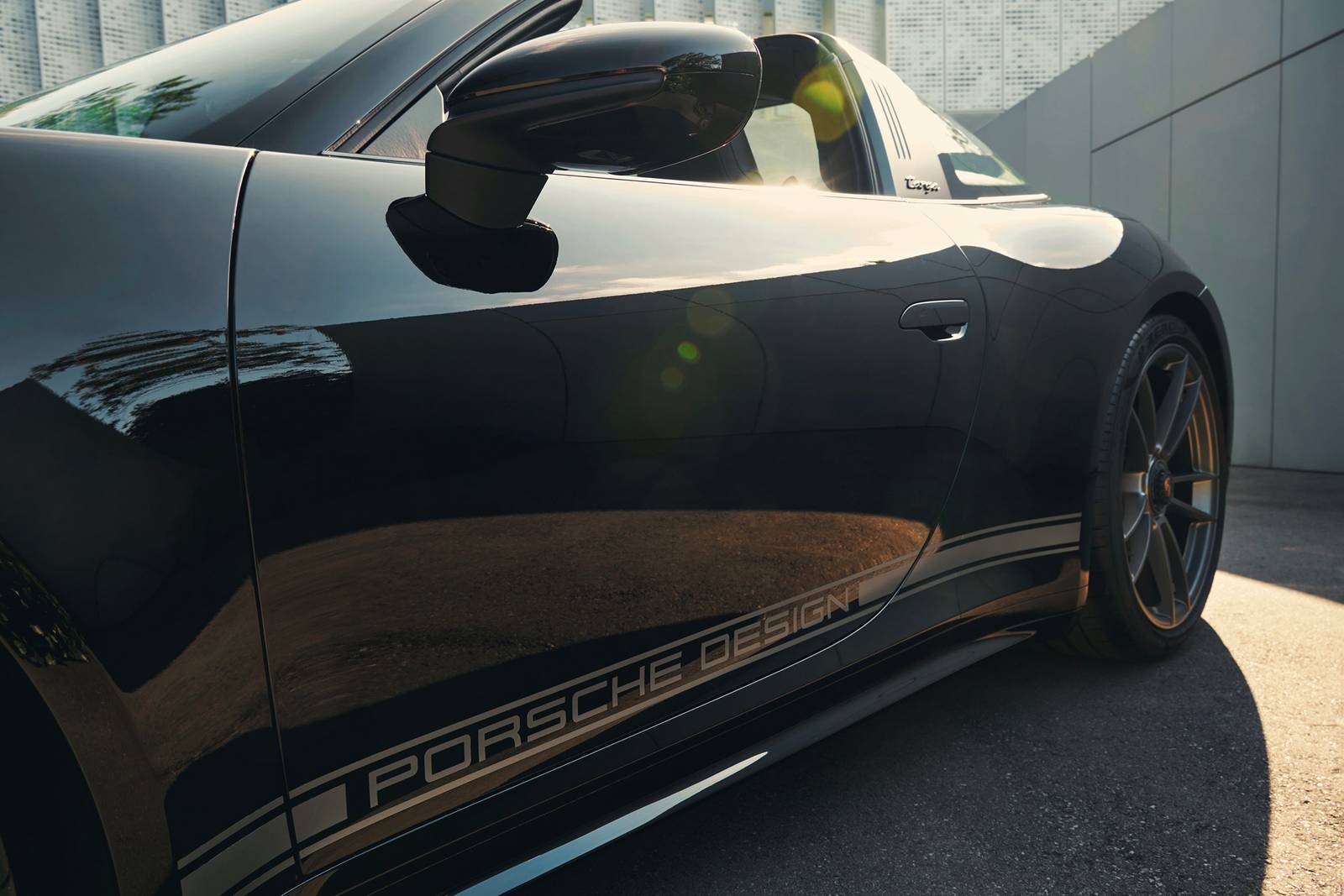 2024 Porsche 911 exterior EDETAIL
