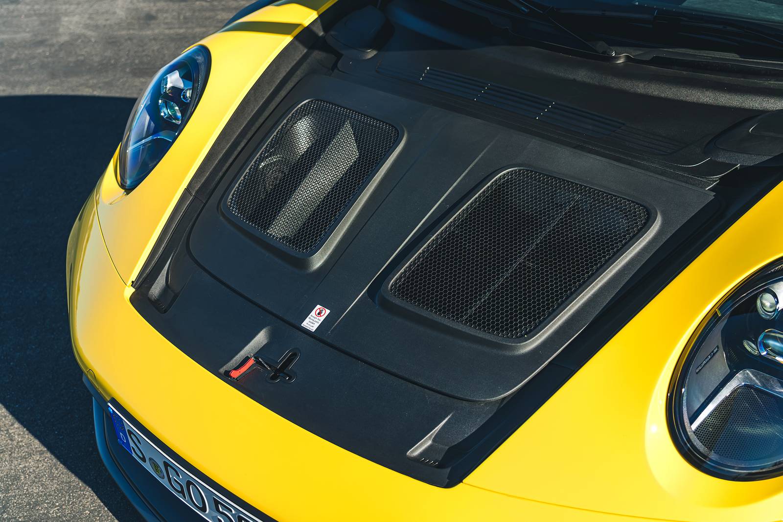 2024 Porsche 911 exterior EDETAIL