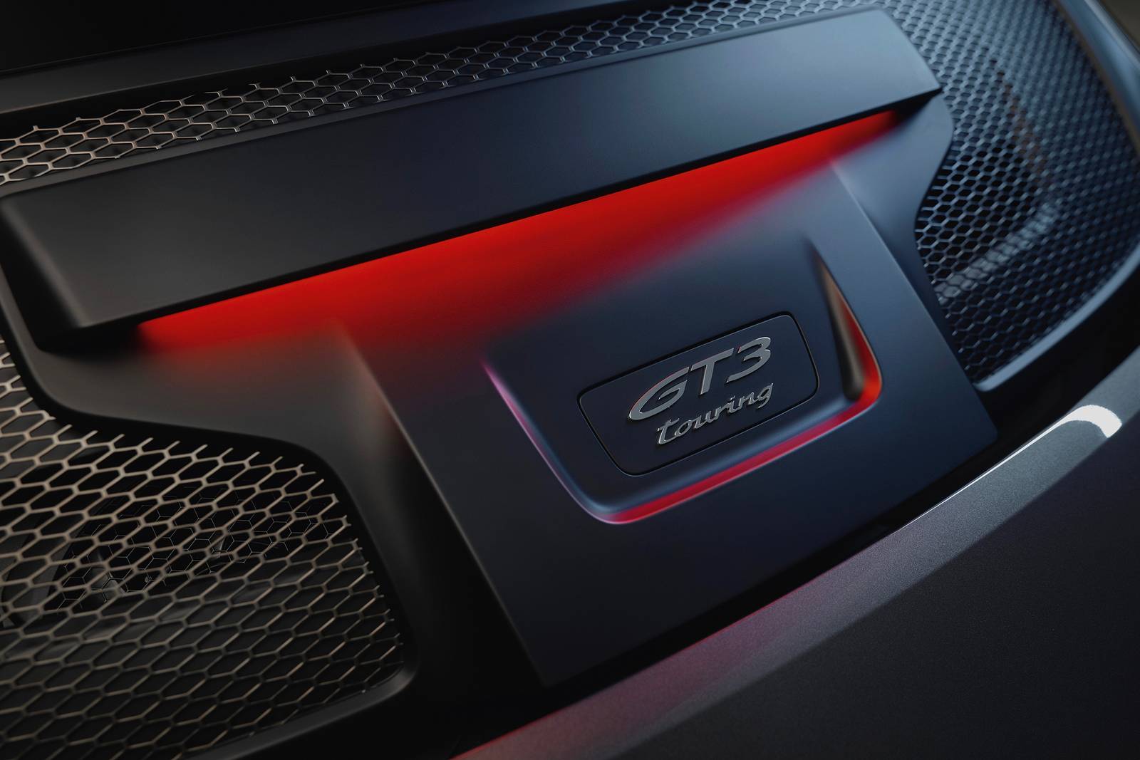 2024 Porsche 911 exterior EDETAIL