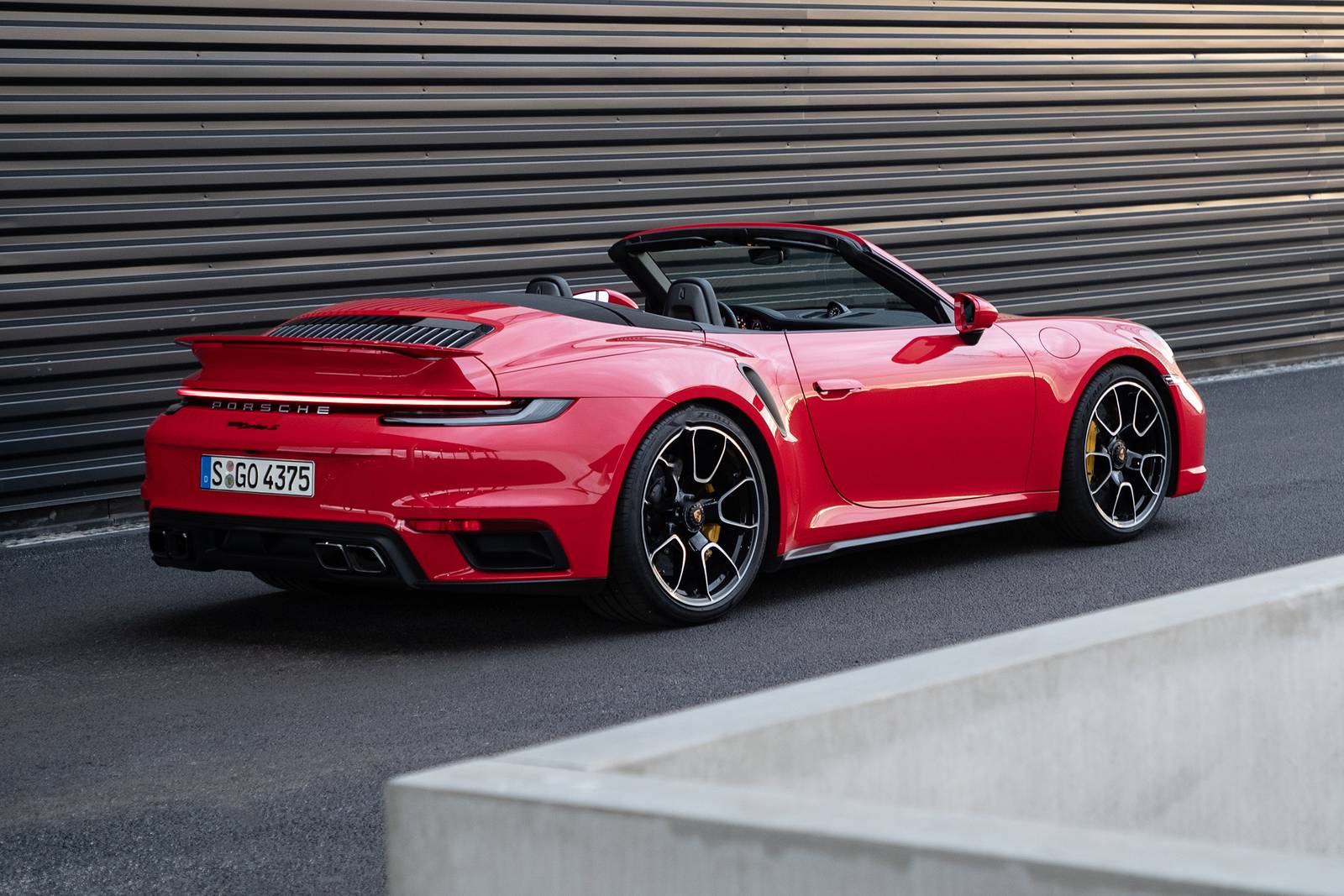 2025 Porsche 911 Turbo S Convertible Exterior
