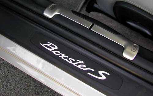 2000 Porsche Boxster front safety DETAIL
