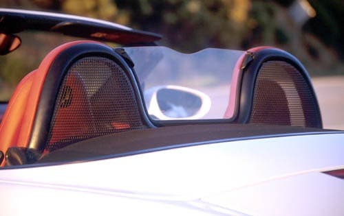 2000 Porsche Boxster front safety EDETAIL