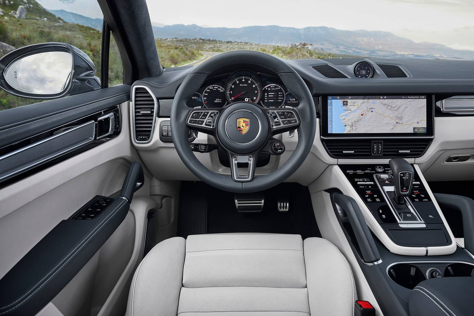 2020 Porsche Cayenne interior SWD