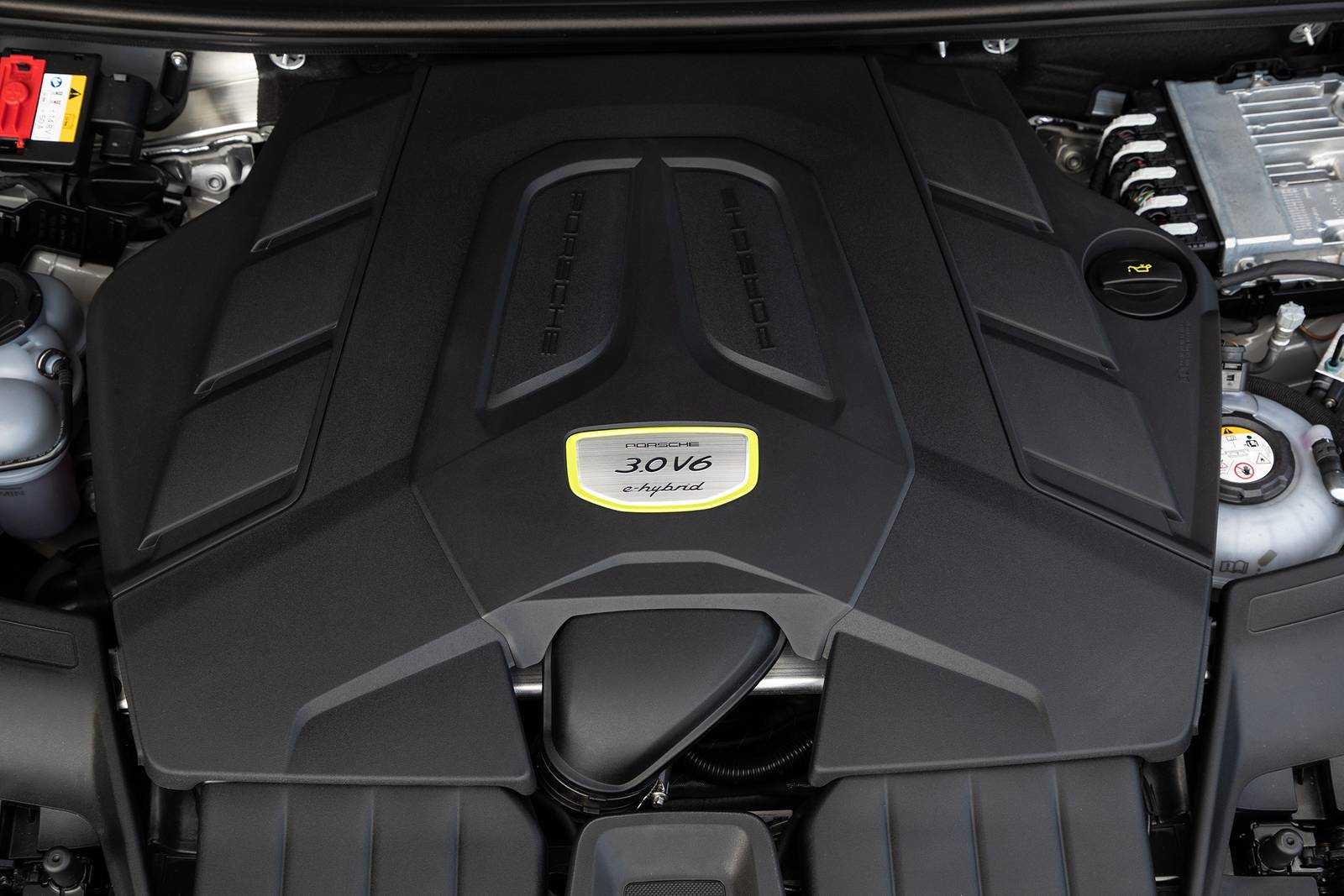 2021 Porsche Cayenne exterior E