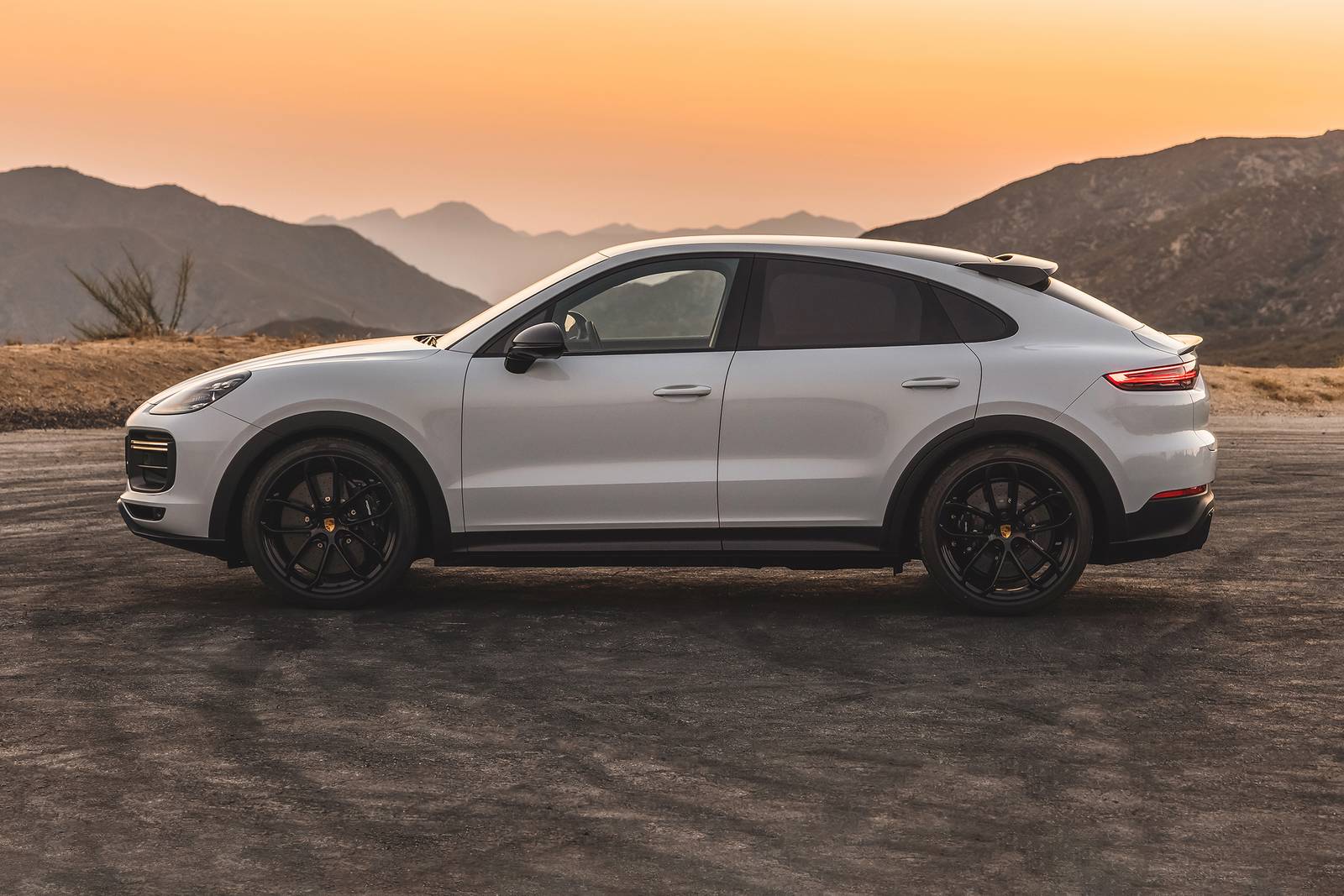 2022 Porsche Cayenne exterior S