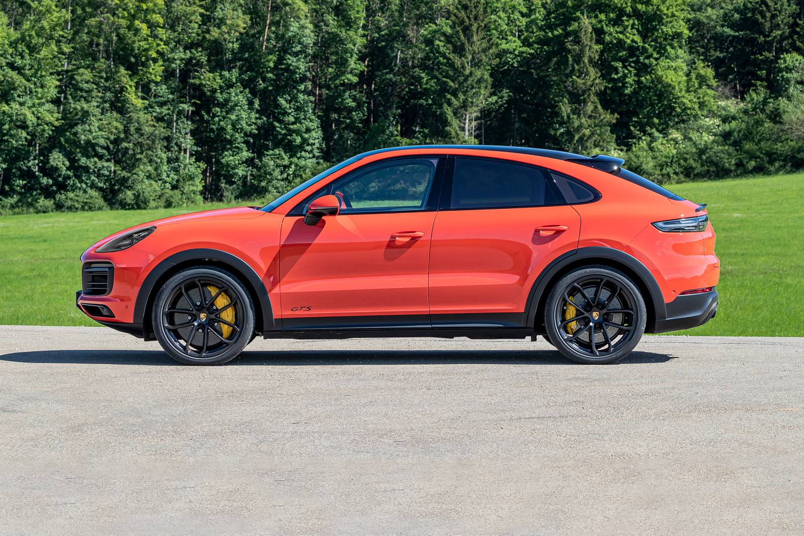 2022 Porsche Cayenne exterior S