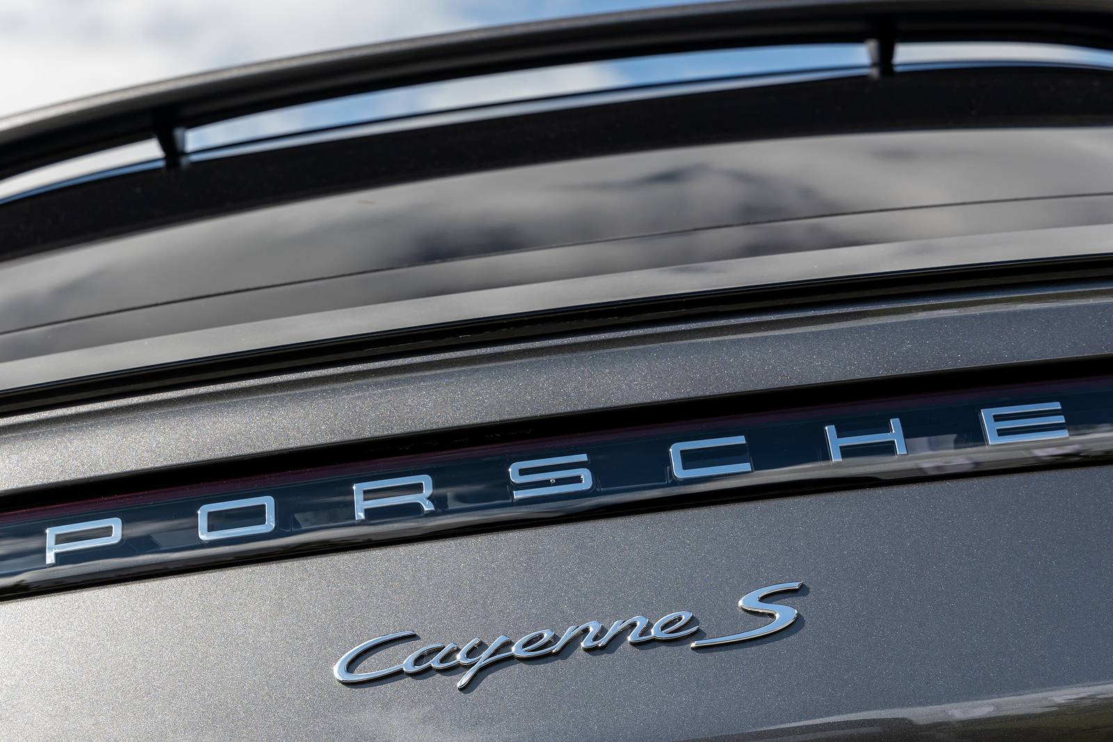 2022 Porsche Cayenne exterior RBDG