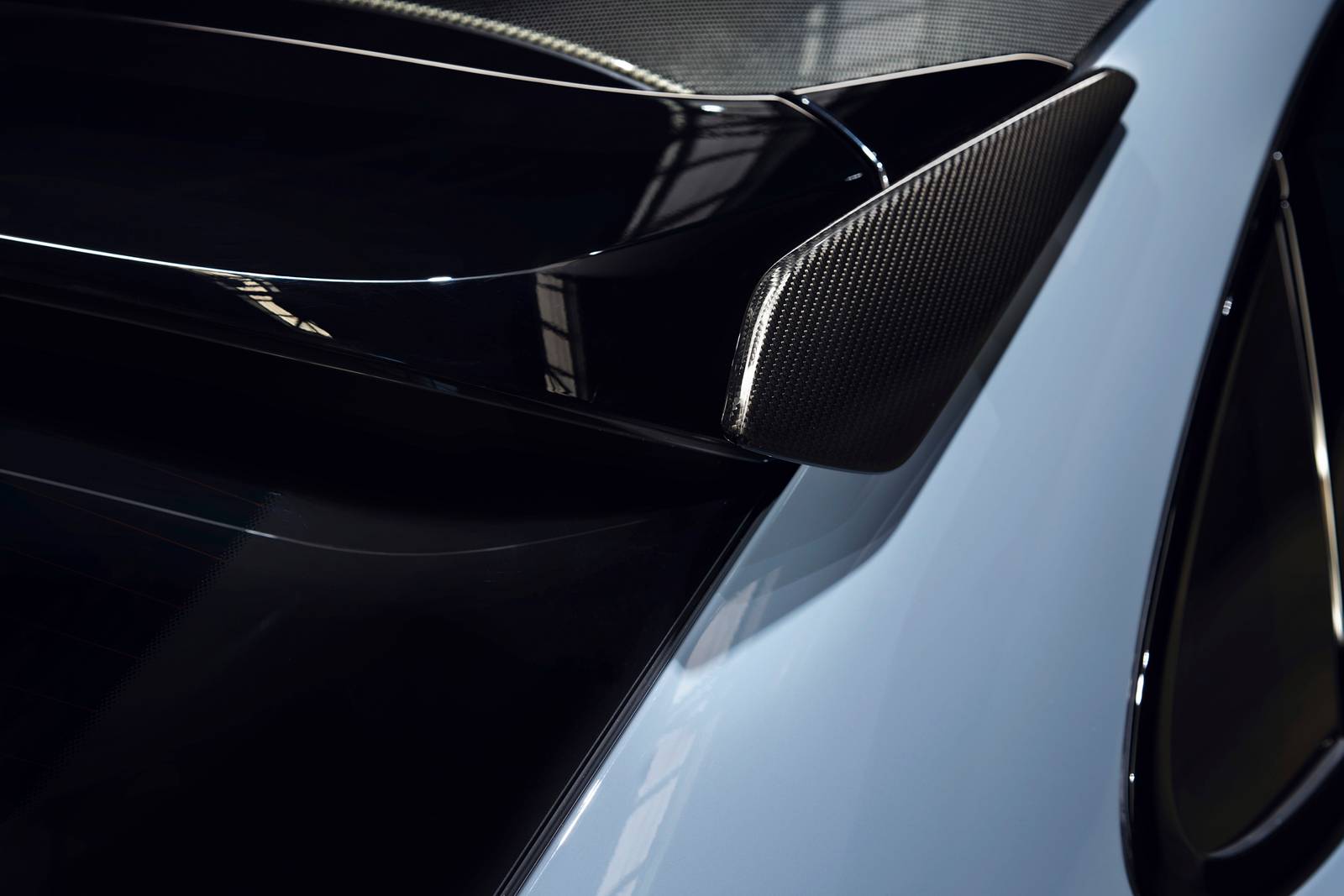 2022 Porsche Cayenne exterior EDETAIL