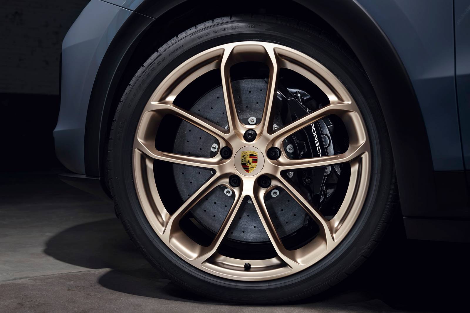 2022 Porsche Cayenne exterior W